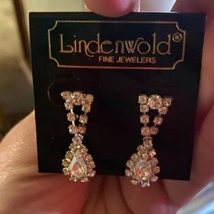Never worn! Brand new earrings